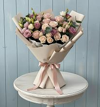 Букет цветов из:  Розы и Лизиантусы #REPLACE_PRED# Усинске