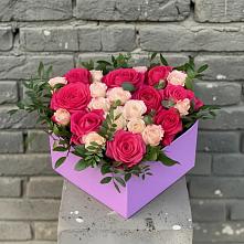 Цветочная композиция из Розы в коробке в Усинске