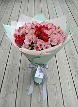 Букет цветов из:  Альстромерии в Усинске
