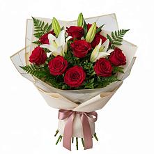 Букет цветов из:  Лилии и Розы в Усинске