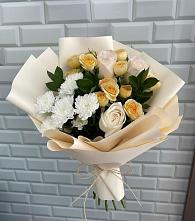 Букет цветов из:  Розы и Хризантемы в Усинске