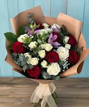 Букет цветов из:  Розы и Альстромерии в Усинске