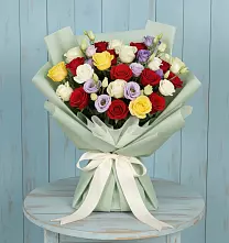 Букет цветов из:  Розы в Усинске