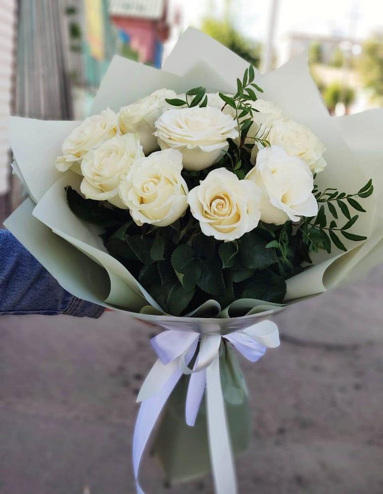 Букет Белые розы Проуд в Усинске