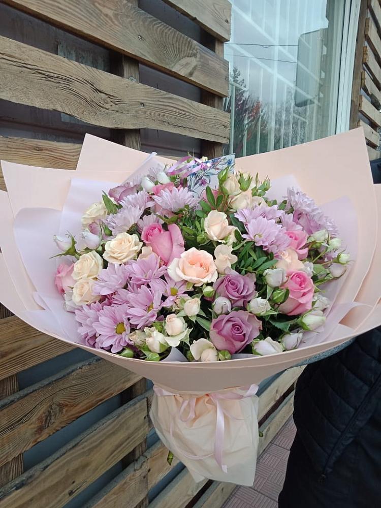 Букет цветов из: Розы и Хризантемы в Усинске