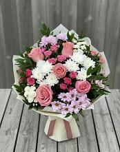 Букет цветов из:  Альстромерии, Гвоздики, Розы и Хризантемы в Усинске