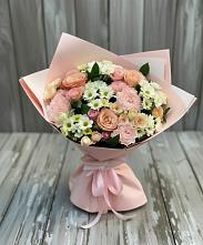 Букет цветов из:  Гвоздики, Розы и Хризантемы в Усинске