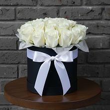 Цветочная композиция из Розы в шляпной коробке #REPLACE_PRED# Усинске